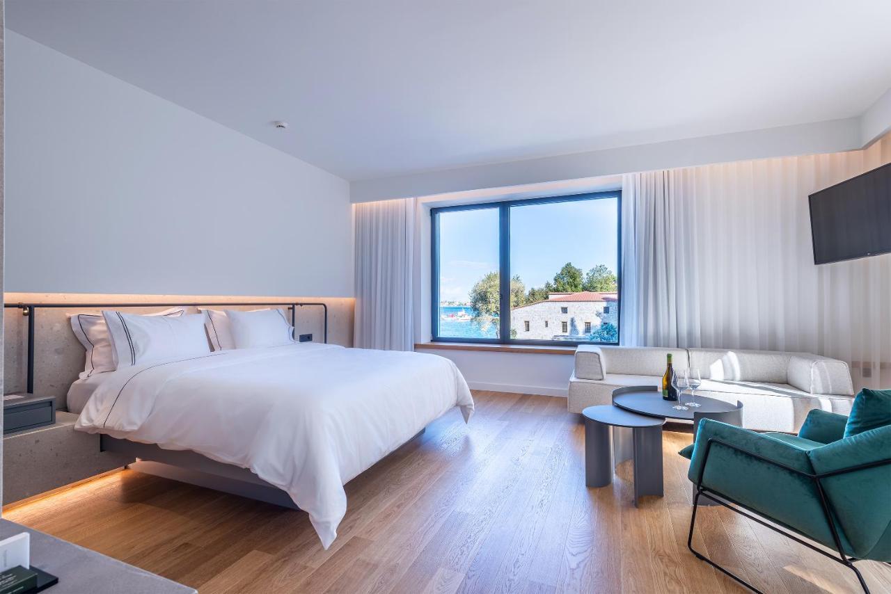 איגיו Amario Suites Hotel מראה חיצוני תמונה