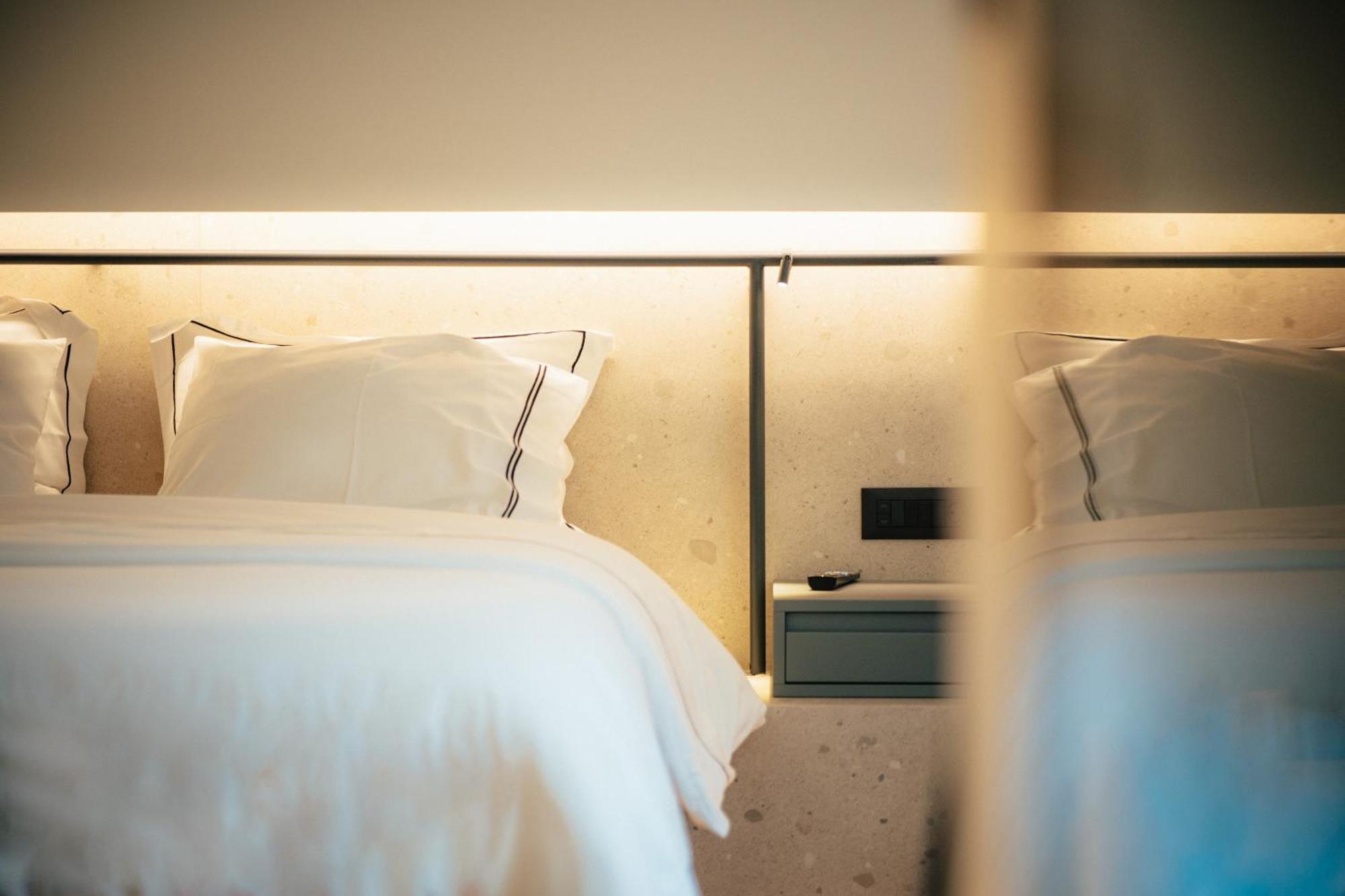 איגיו Amario Suites Hotel מראה חיצוני תמונה