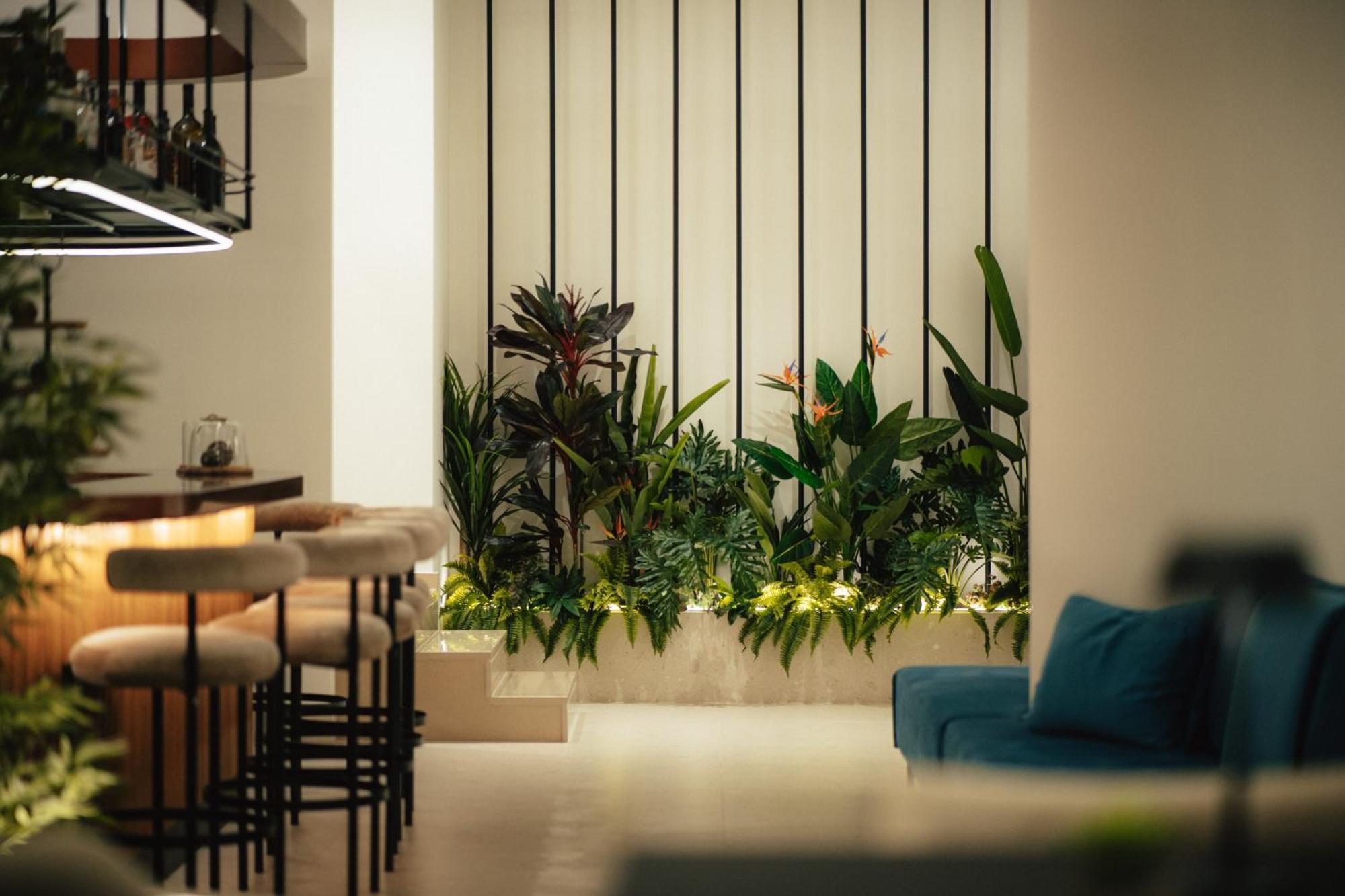 איגיו Amario Suites Hotel מראה חיצוני תמונה