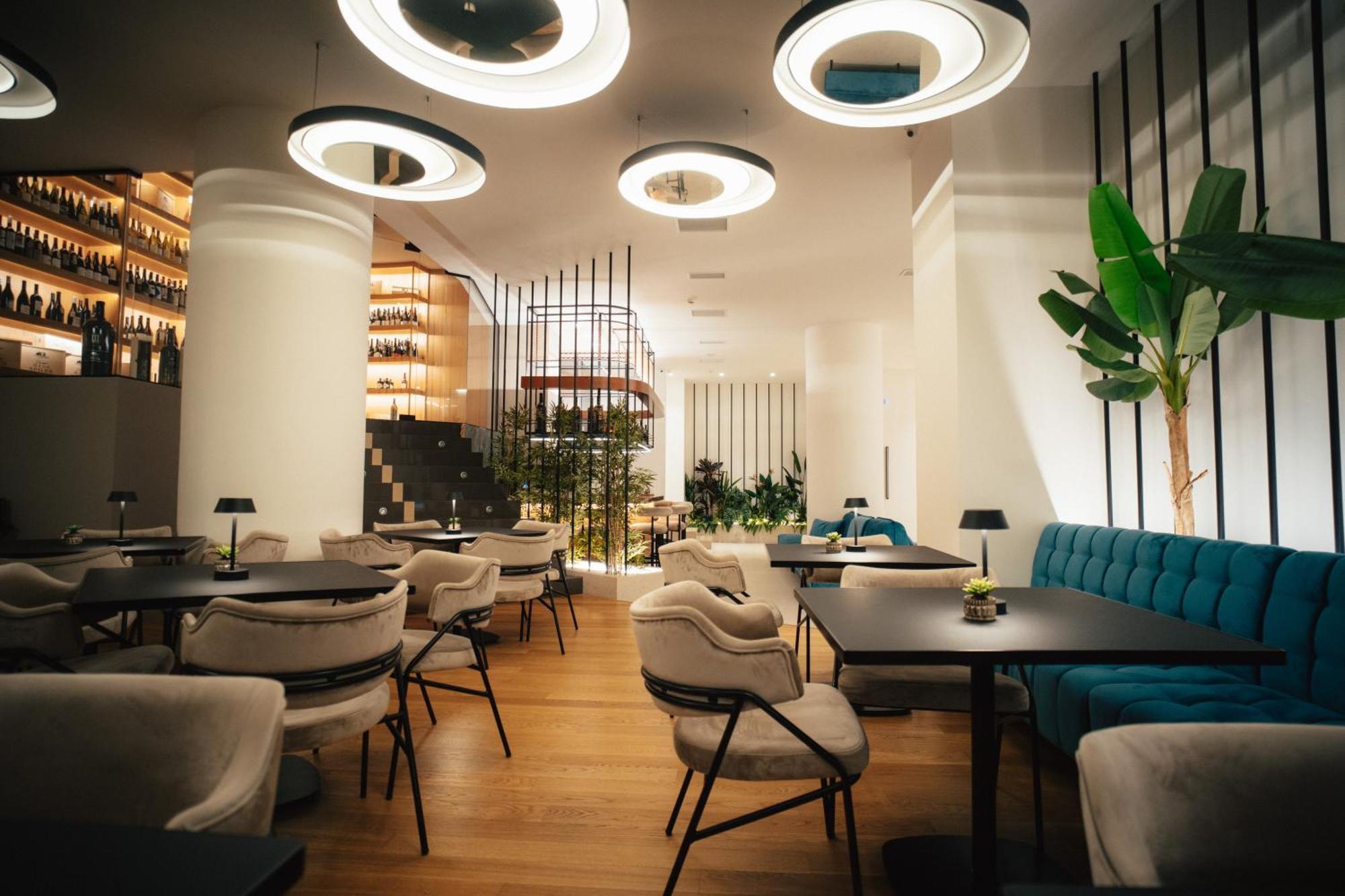 איגיו Amario Suites Hotel מראה חיצוני תמונה